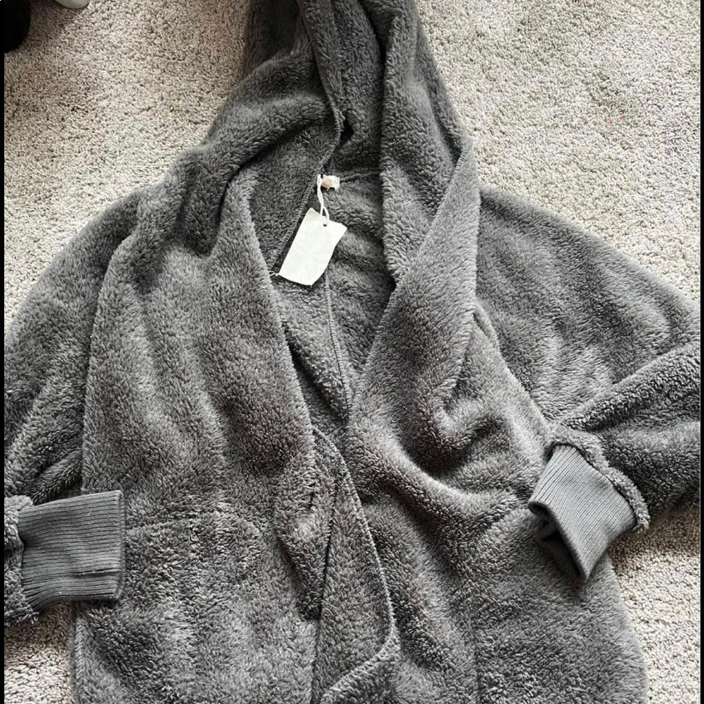 Hem and Thread open Sherpa